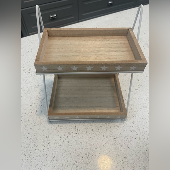 2 Tiered shelf with Star detail, see dimensions in pics - Picture 1 of 11